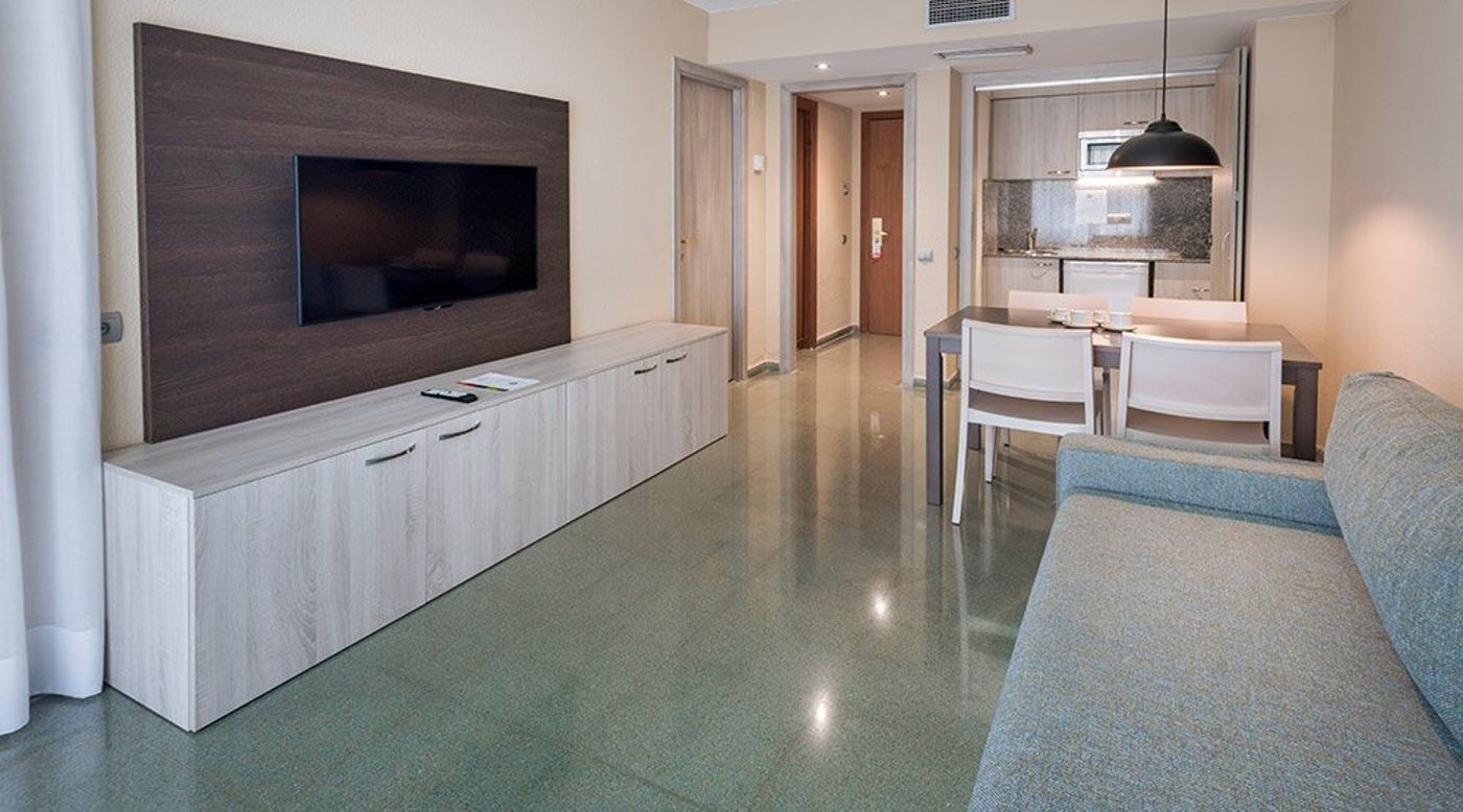 GHT Oasis Park Hotel