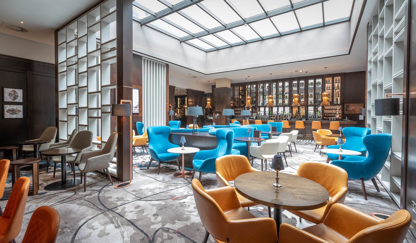 Clayton-Dublin-Airport-Lobby-2