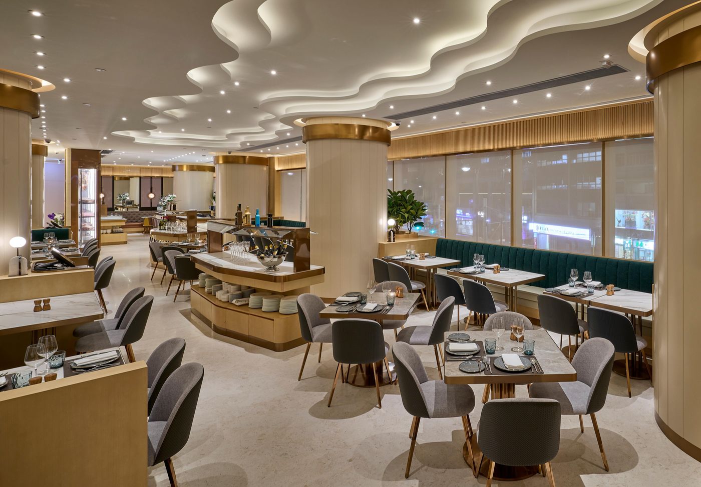 Crowne-Plaza-Hong-Kong-Causeway-Bay-Restaurant-37