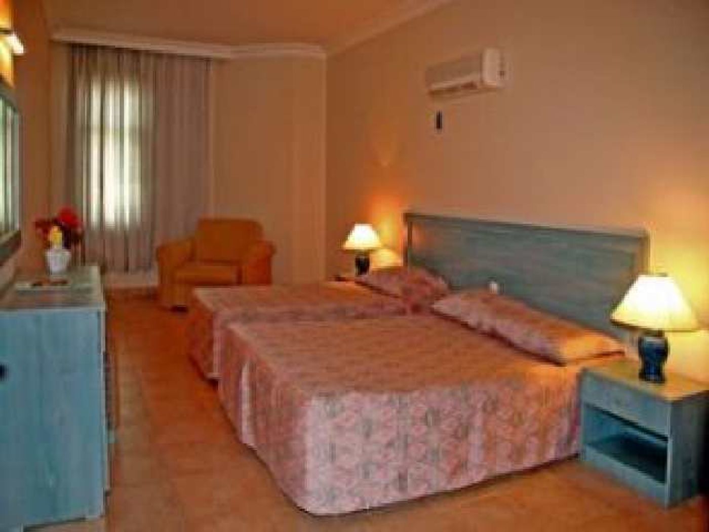 Elysee Garden Family Hotel