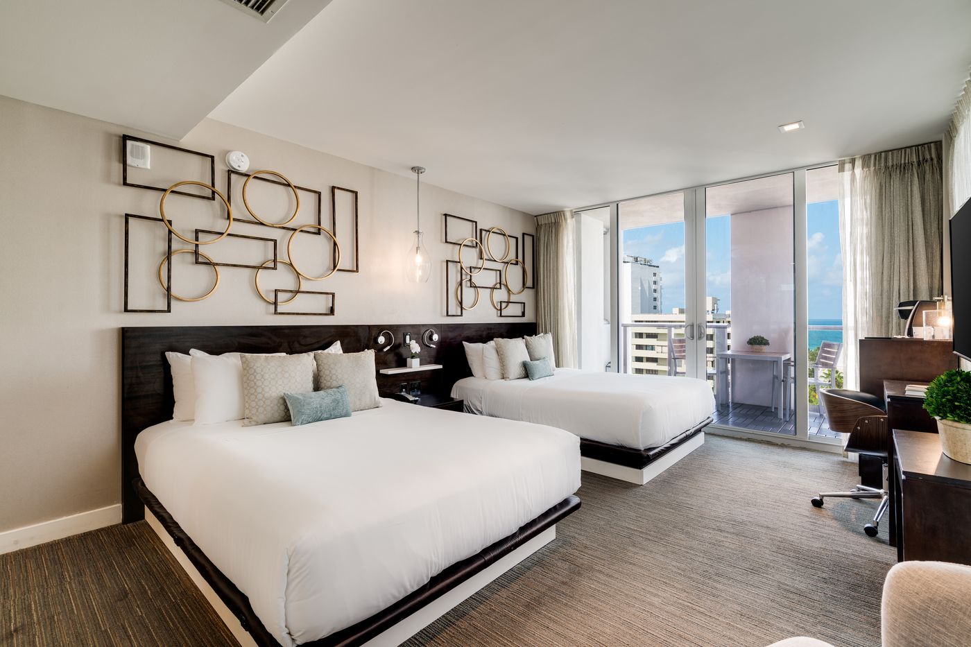 Iberostar Waves Berkeley Shore