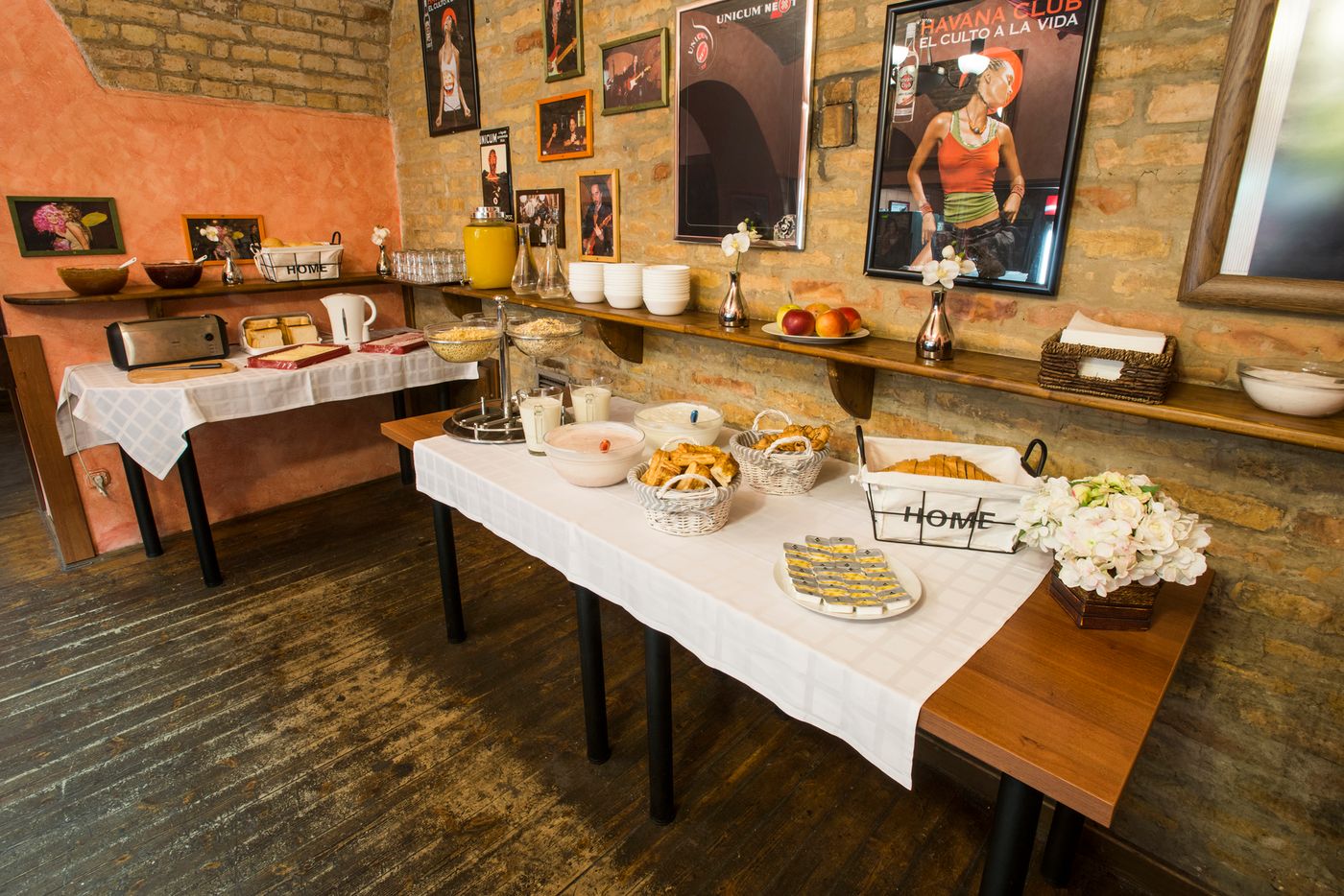 MP-Hostel-Budapest-Restaurant-20