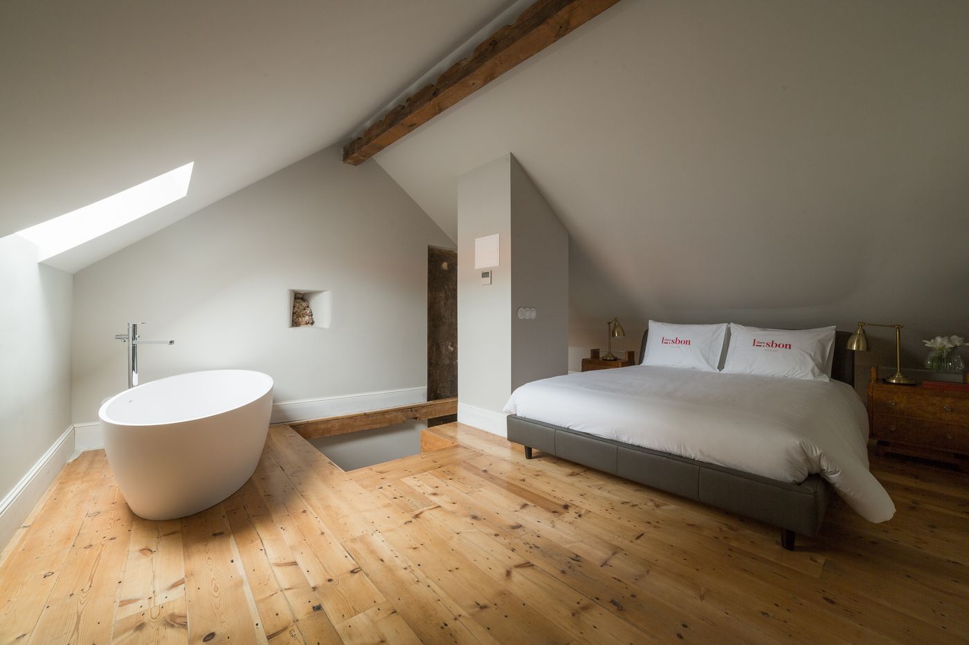 Dare-Lisbon-House-Room-27