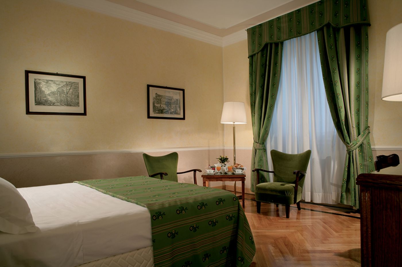 Bettoja-Hotel-Massimo-d-Azeglio-Room-30