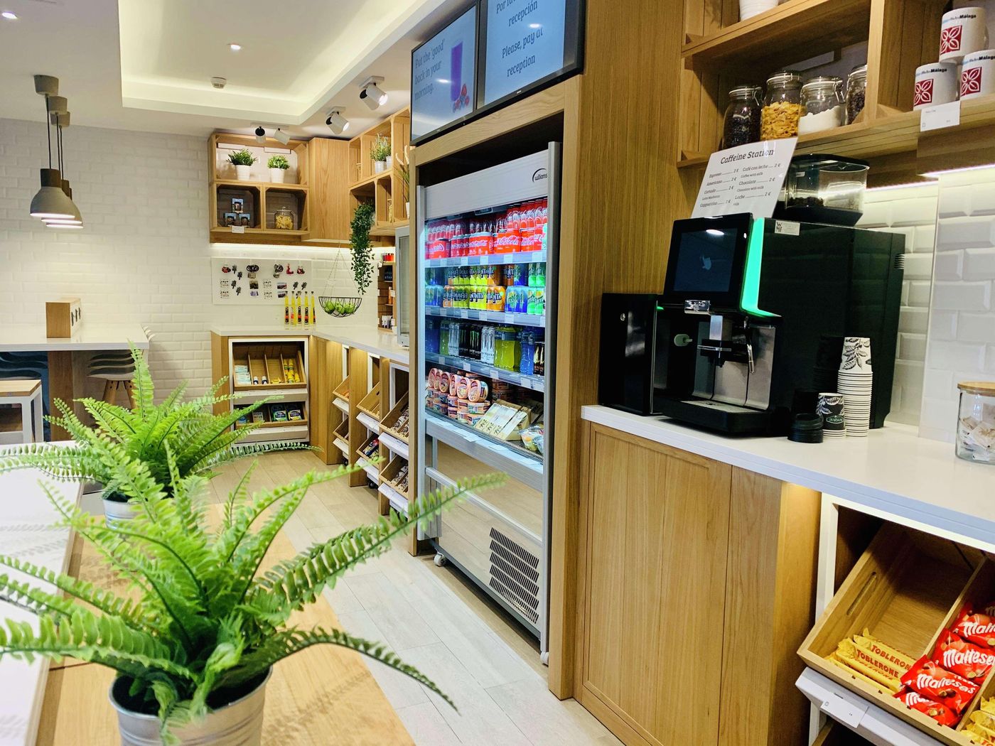 Hilton-Garden-Inn-Malaga-Restaurant-21