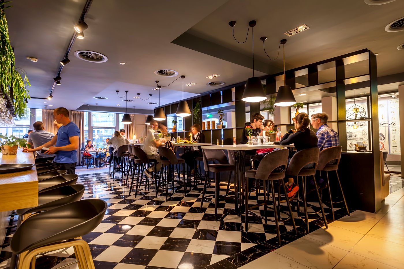 Die-Port-Van-Cleve-Restaurant-15