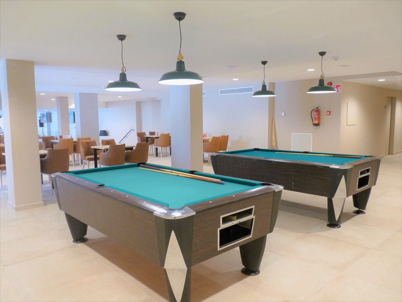 30 Degrees Hotel Pineda Splash