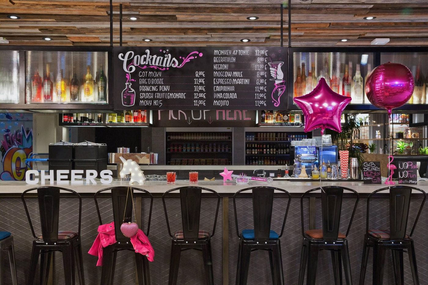 Moxy-Berlin-Humboldthain-Park-Restaurant-21