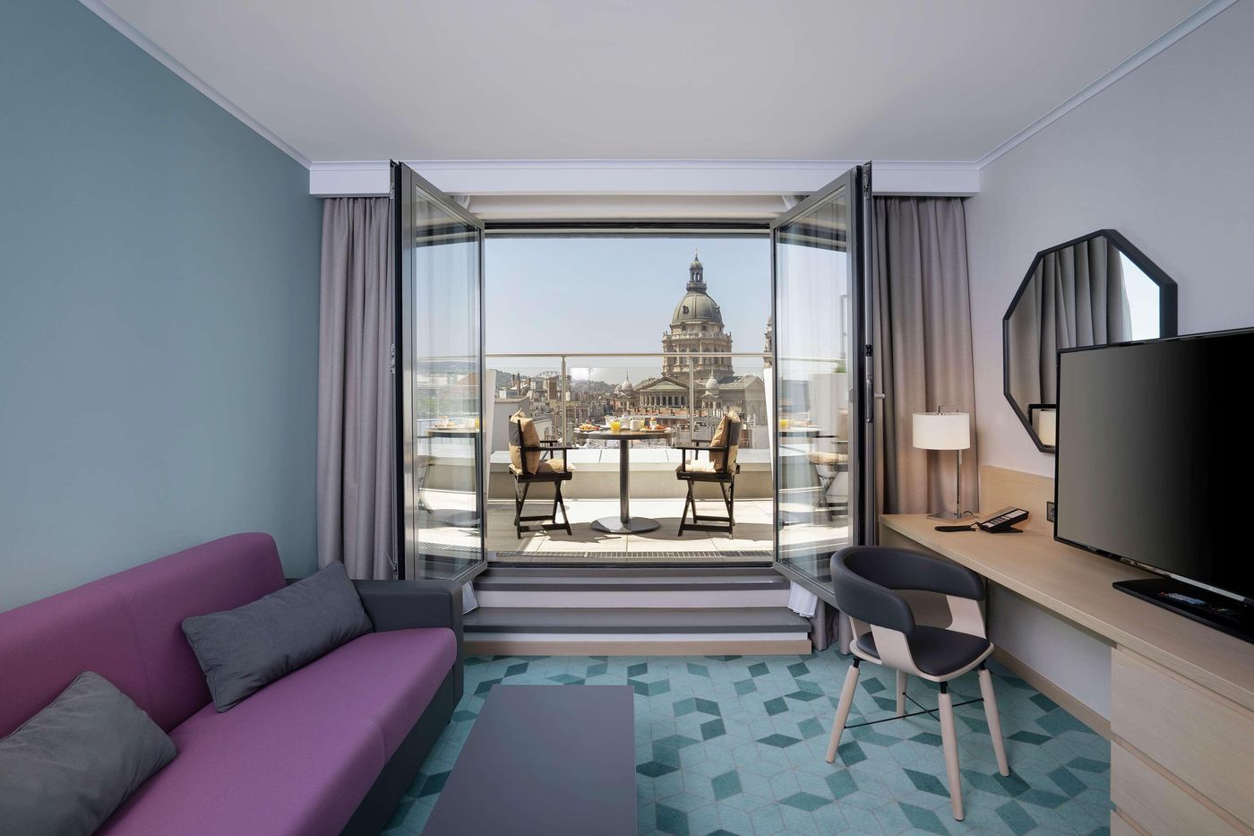 Hilton-Garden-Inn-Budapest-City-Centre-Room-21