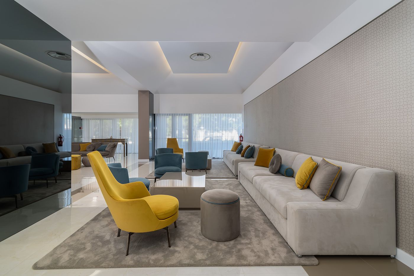 Jupiter-Albufeira-Hotel---Family---Fun-Lobby-45