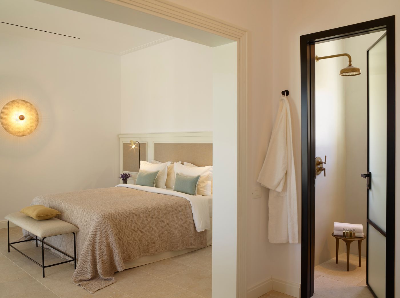 Bonzoe-Suites---Villas-Room-30