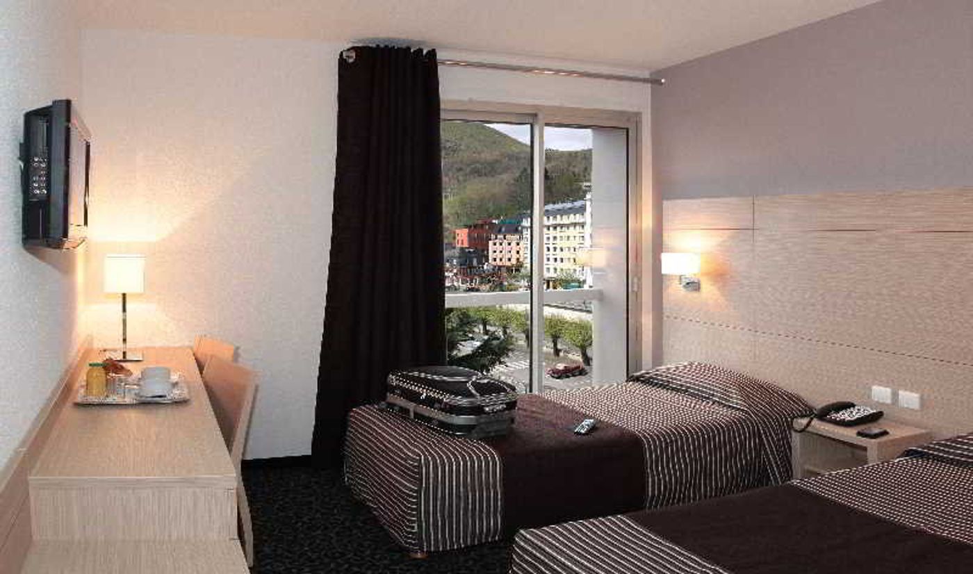 Mediterranee Hotel-France-LOURDES-Room-6