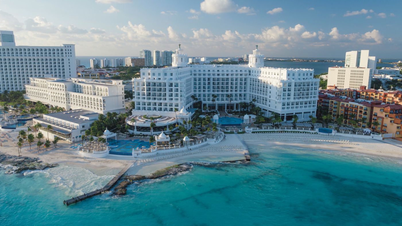 Riu-Palace-Las-Americas-All-Inclusive-Beach-9
