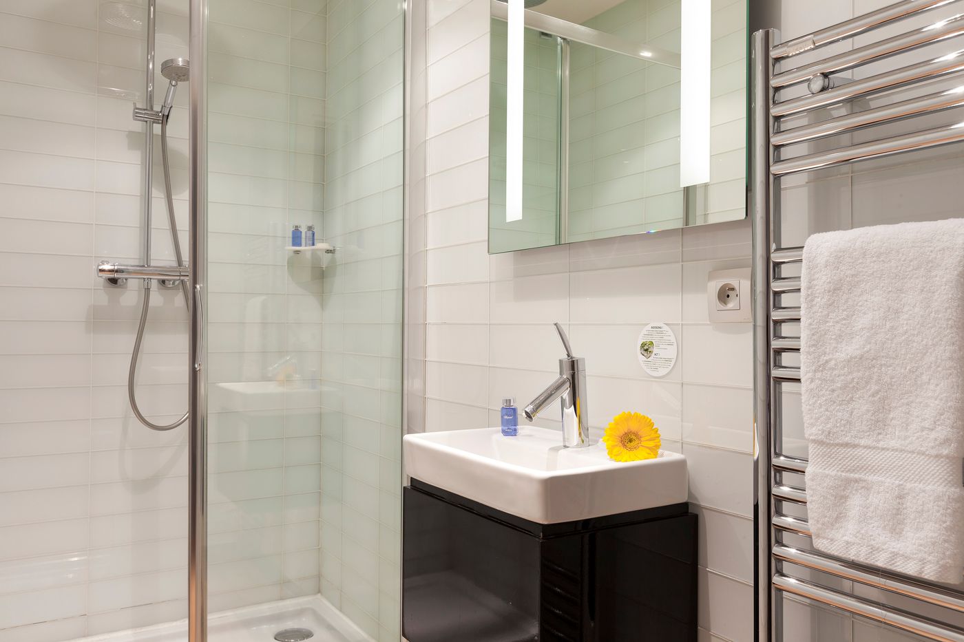 Neho-Suites-Cannes-Croisette-Room-46