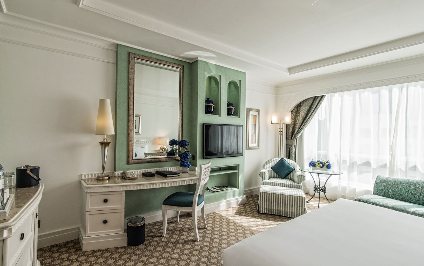 Habtoor Grand Resort, Autograph Collection