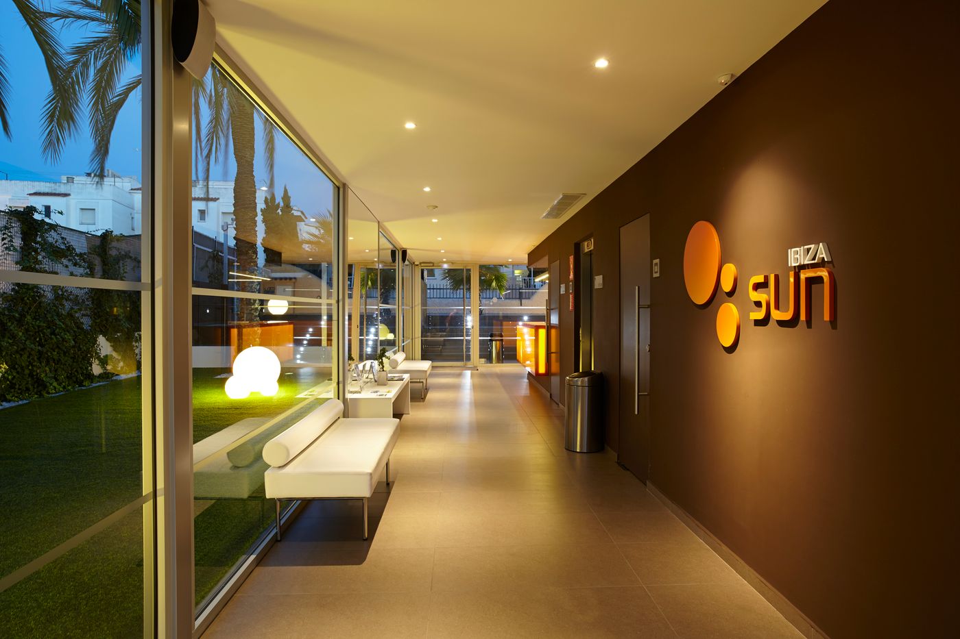 Ibiza-Sun-Apartments-Lobby-30