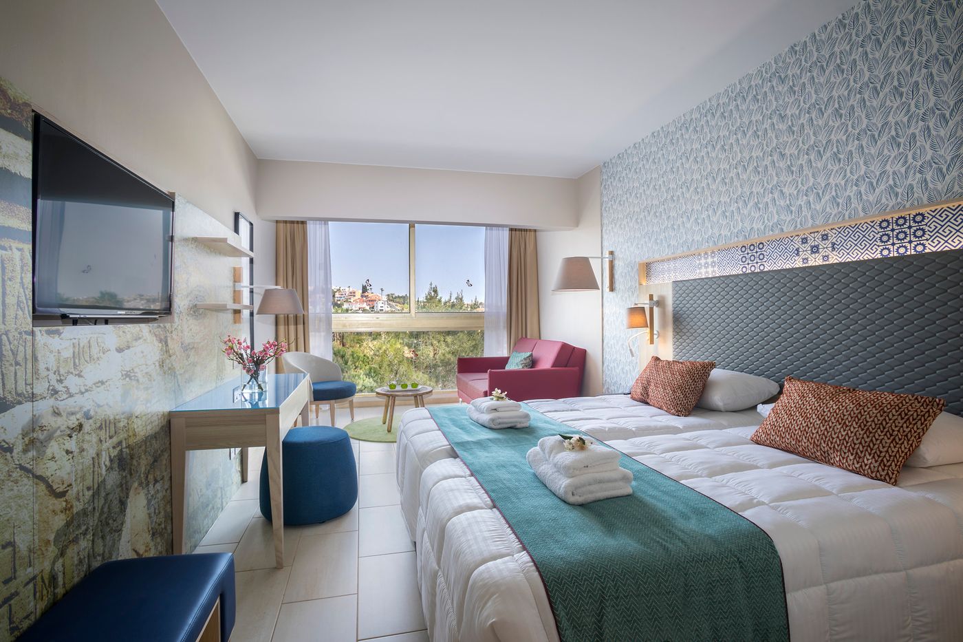 Leonardo-Club-Laura-Beach-And-Splash-Resort-Room-28