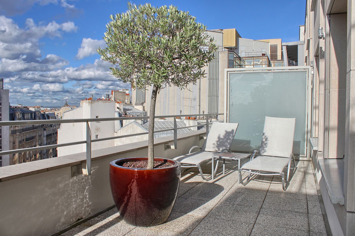 Novotel-Paris-Centre-Gare-Montparnasse-Terrace-74