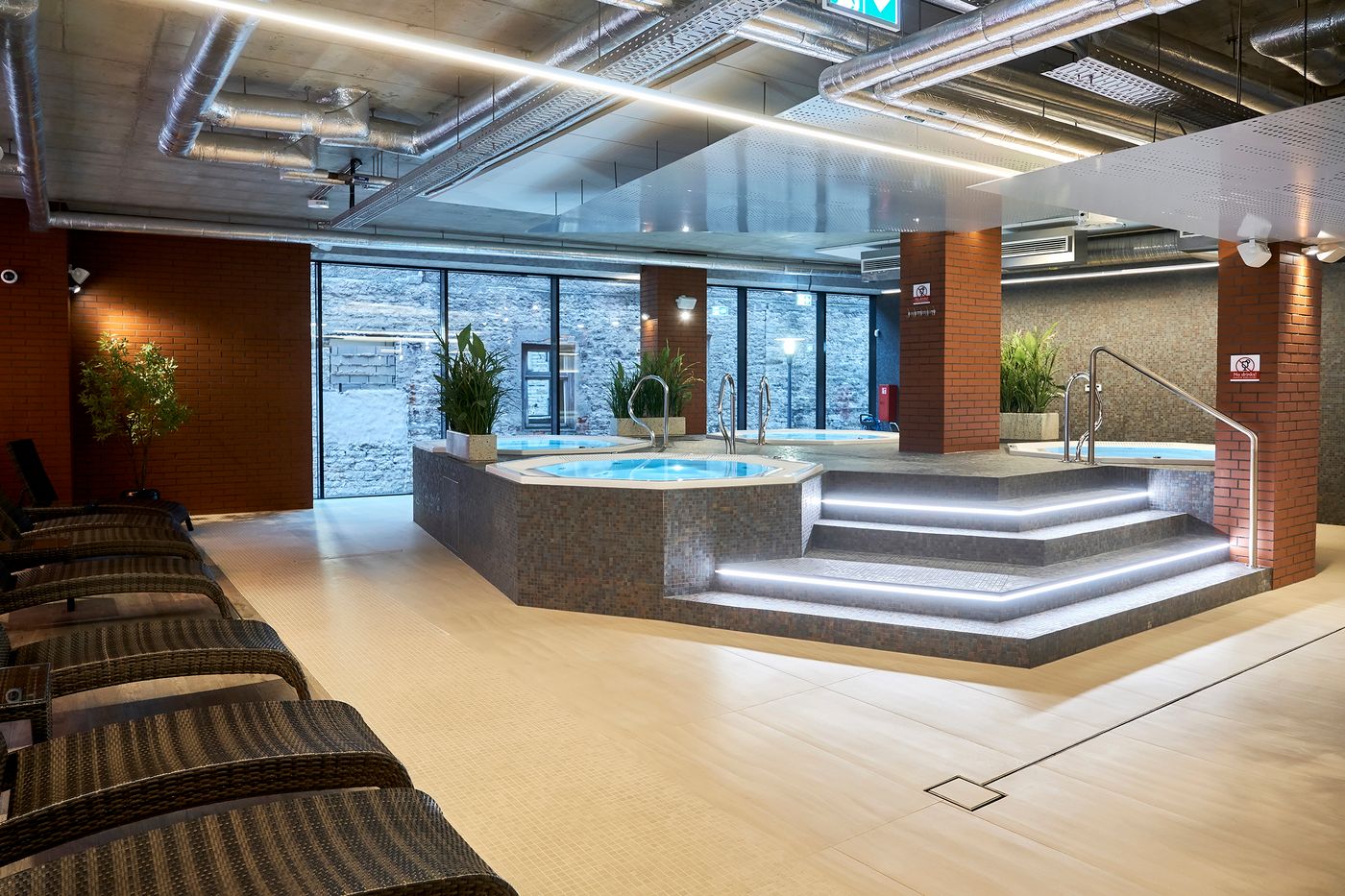 Metropol-Spa-Hotel-Pool-36