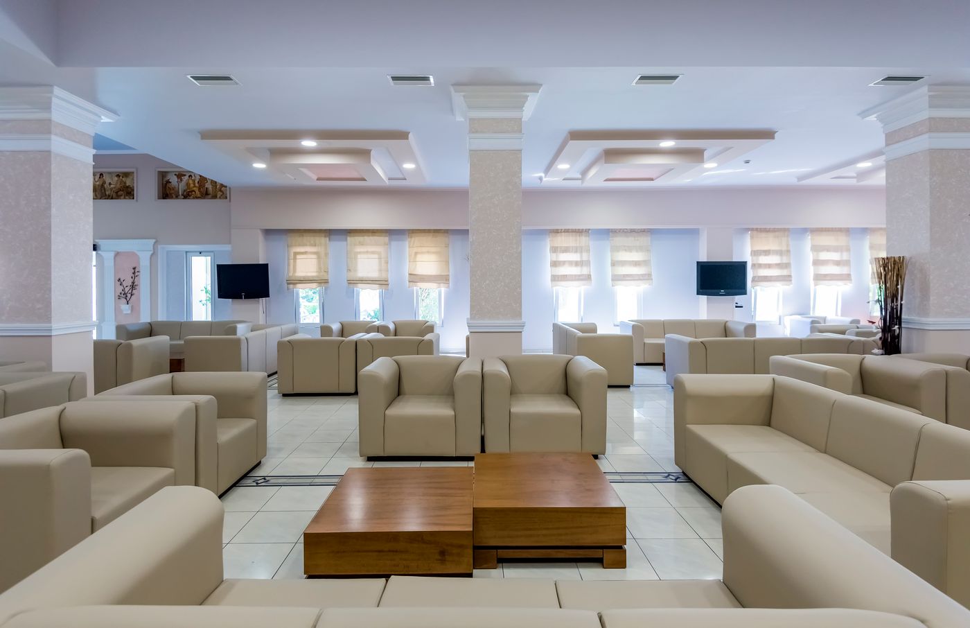 Gaia-Royal-Hotel-Lobby-36