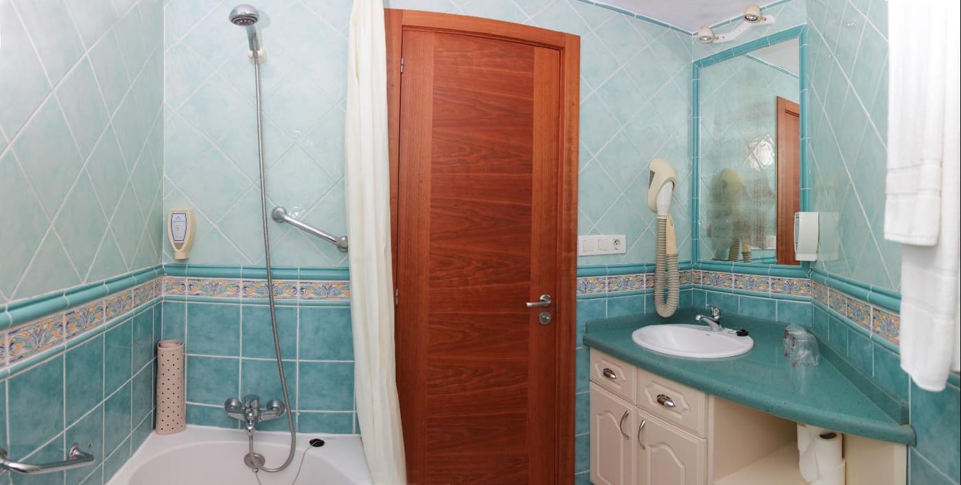 Regency-Torviscas-Apartments-Suites-Room-24