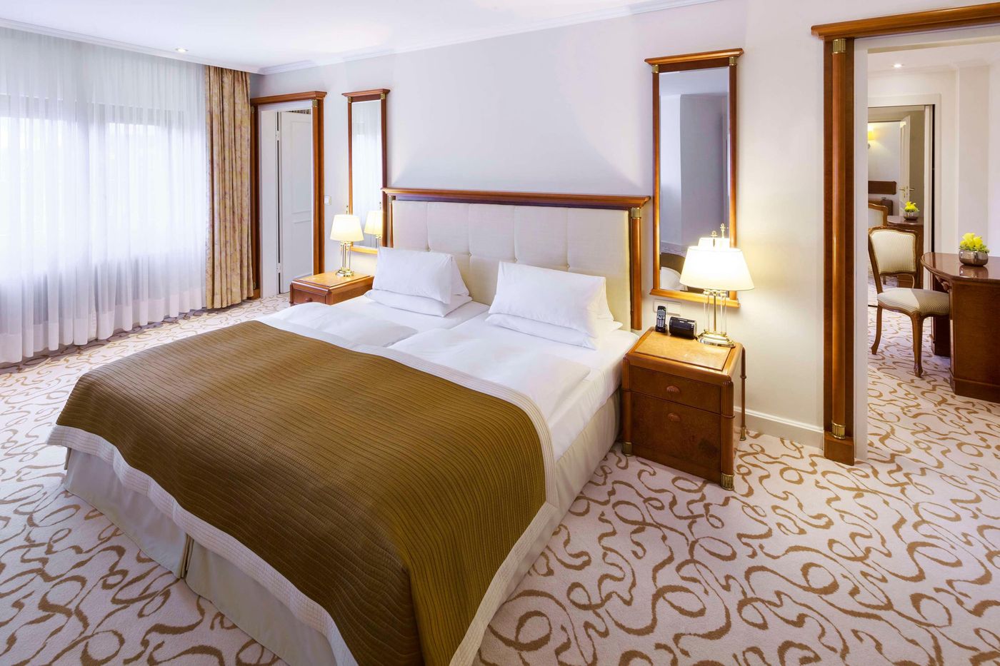 Hotel-Bristol-Berlin-Room-36