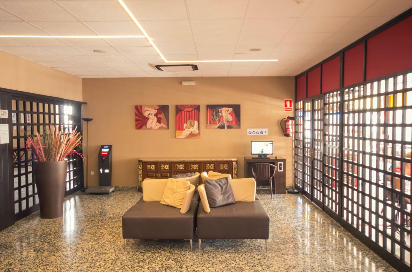 AzuLine-Hotel-Llevant-Lobby-20