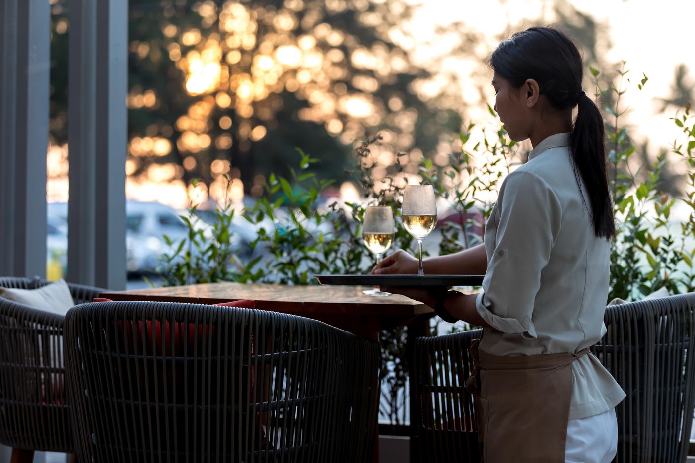 Manathai-Surin-Phuket-Restaurant-10