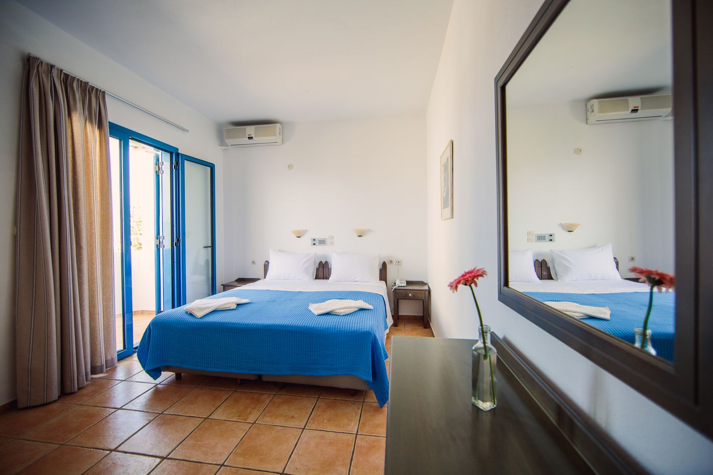 Hotel-Iliana-Panormos-Room-18