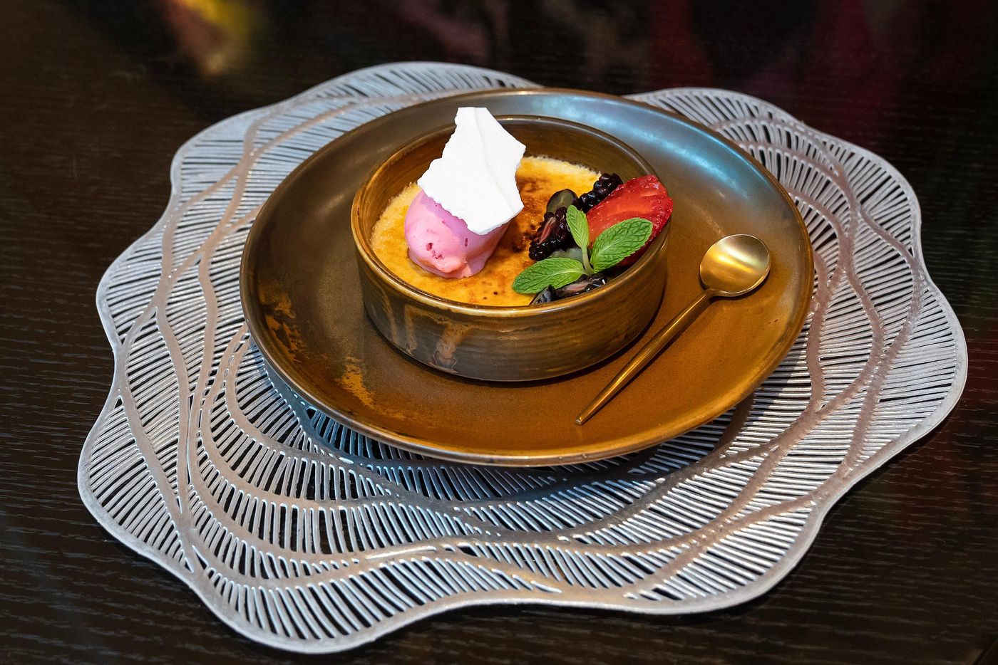 Bonnington-Jumeirah-Lakes-Towers-Restaurant-47