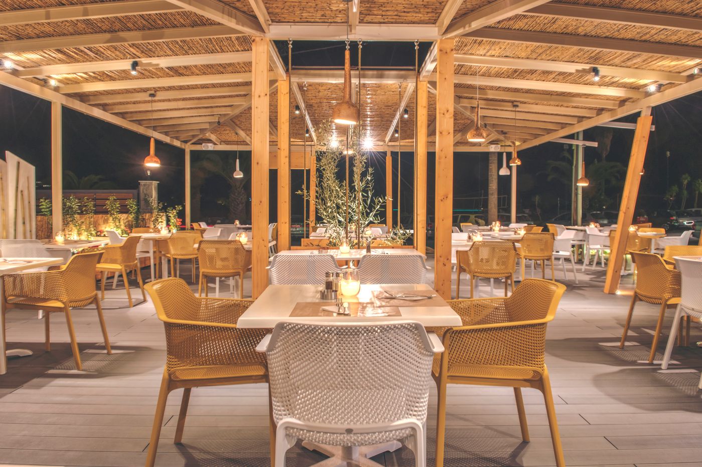 Iliada-Beach-Restaurant-18