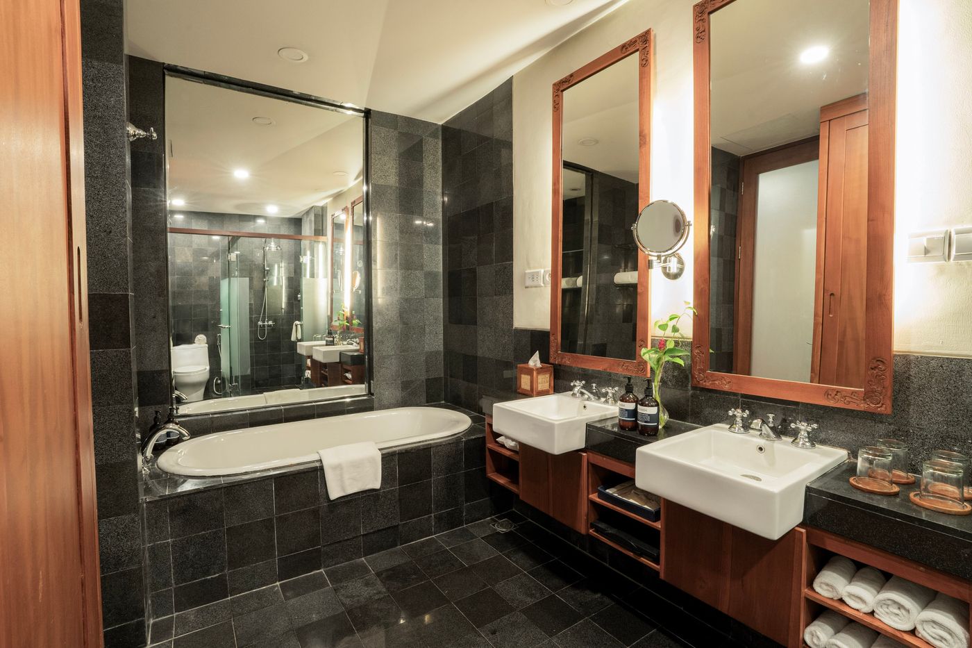 KUTA SEAVIEW BOUTIQUE 18.08