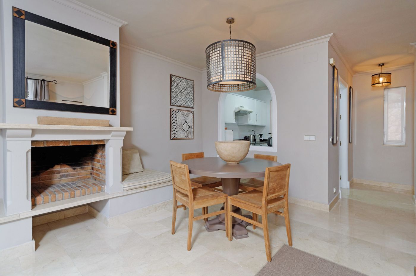 Ona Lomas Village Manga Club