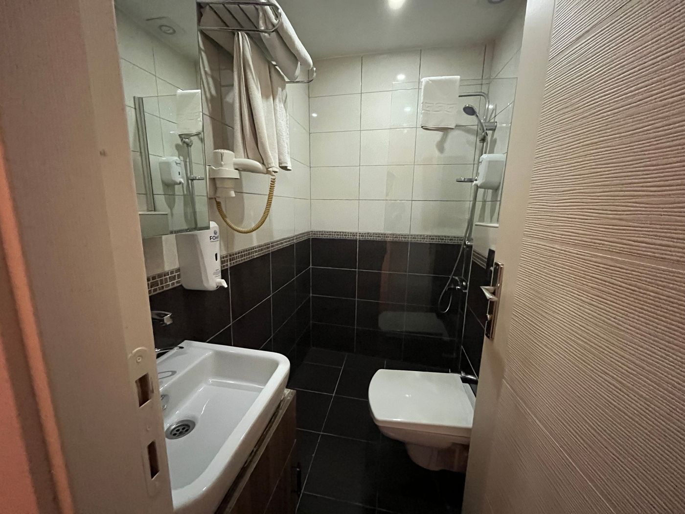 Le-Safran-Suite-Room-57