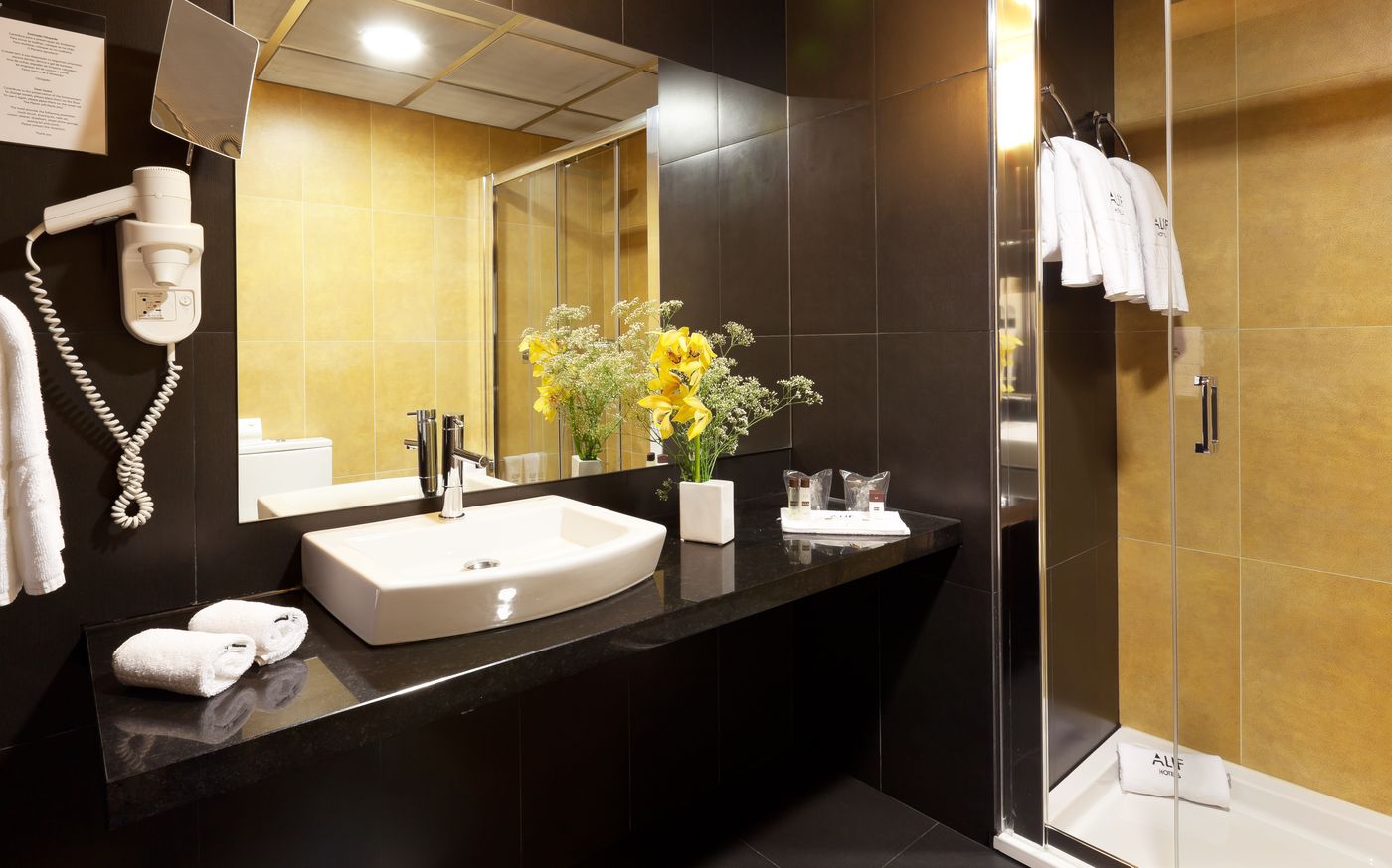 Alif-Avenidas-Room-5