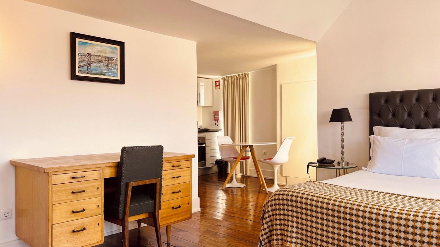 Casa-Do-Jasmim-By-Shiadu-Room-19