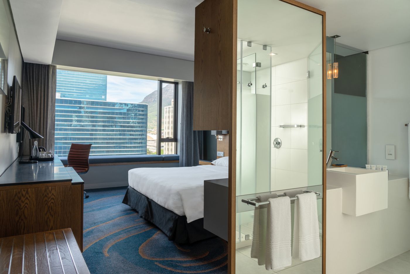 Park-Inn-by-Radisson-Cape-Town-Foreshore-Room-48