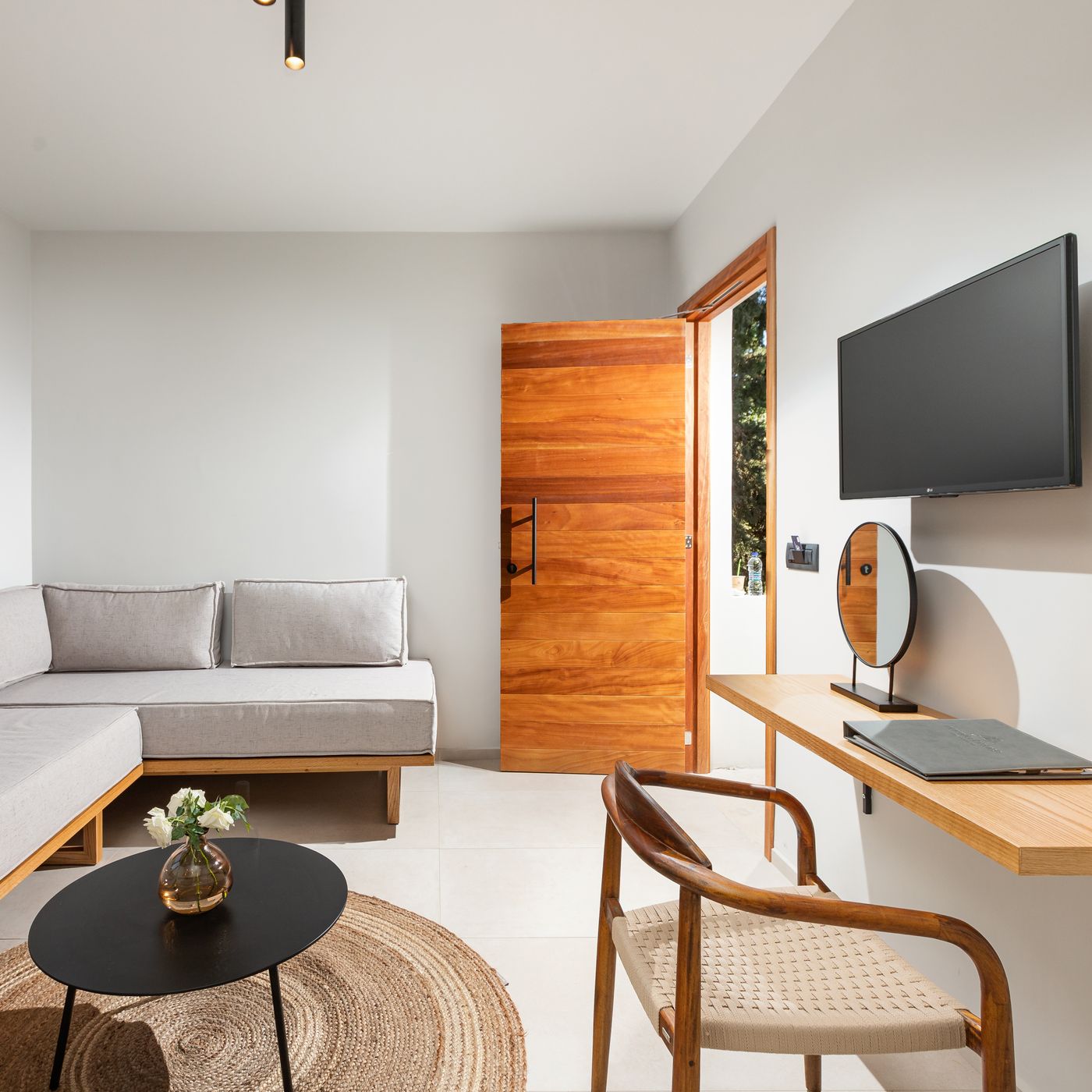 Caravia-Beach-Hotel-Room-18