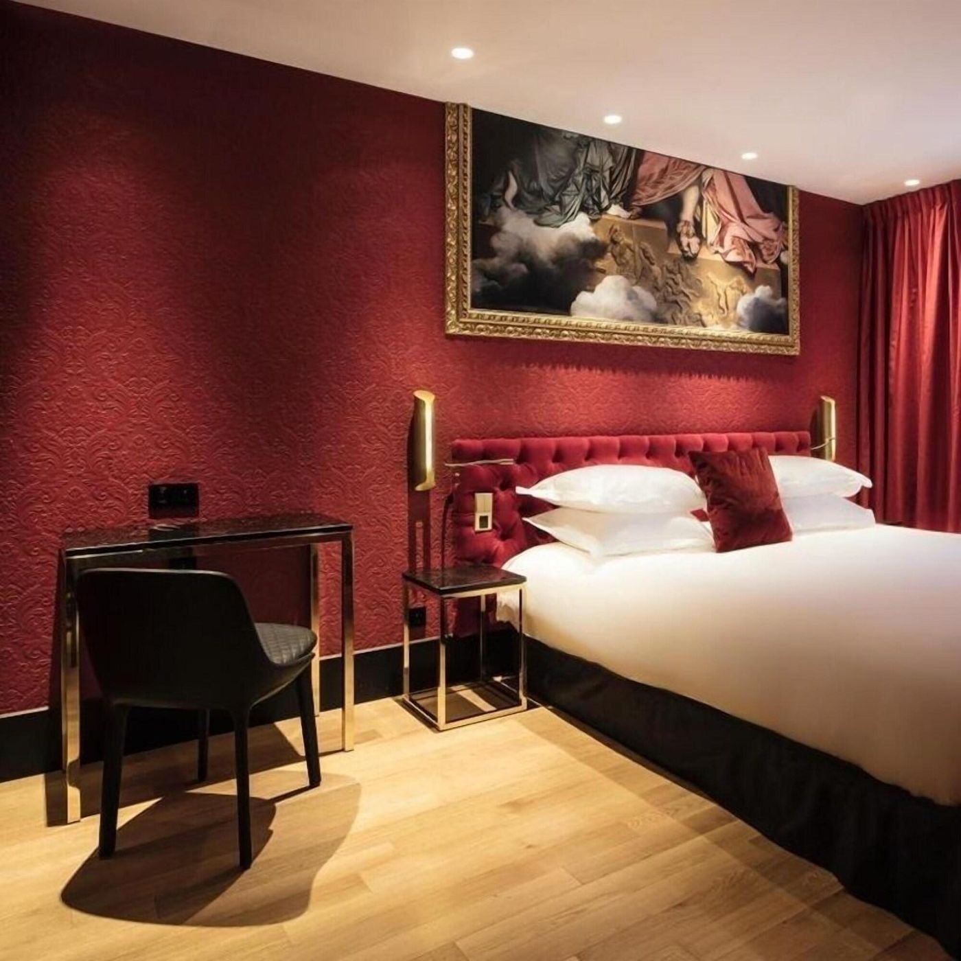 Hotel-Eiffel-Petit-Louvre-Room-37