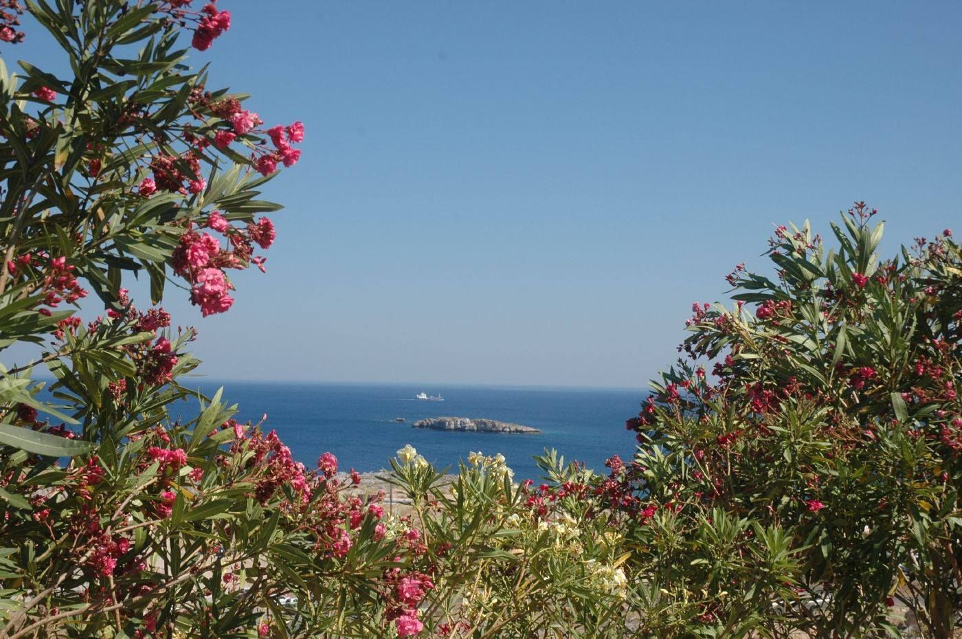 Kabanaris-Bay-Beach-18