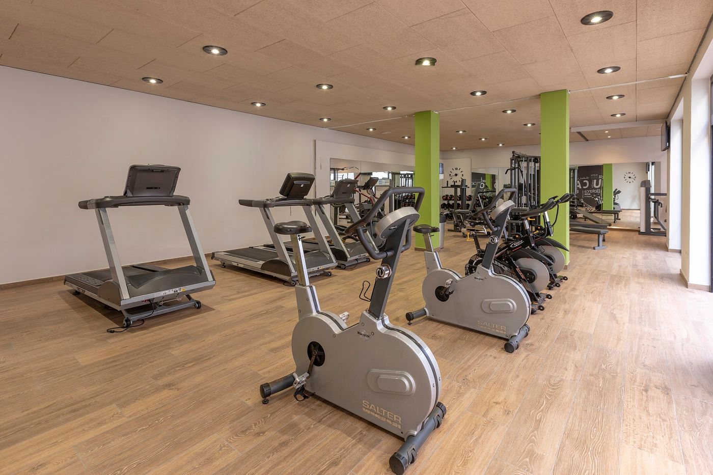 Costa-Calero-Sports-and-Entertainment-89