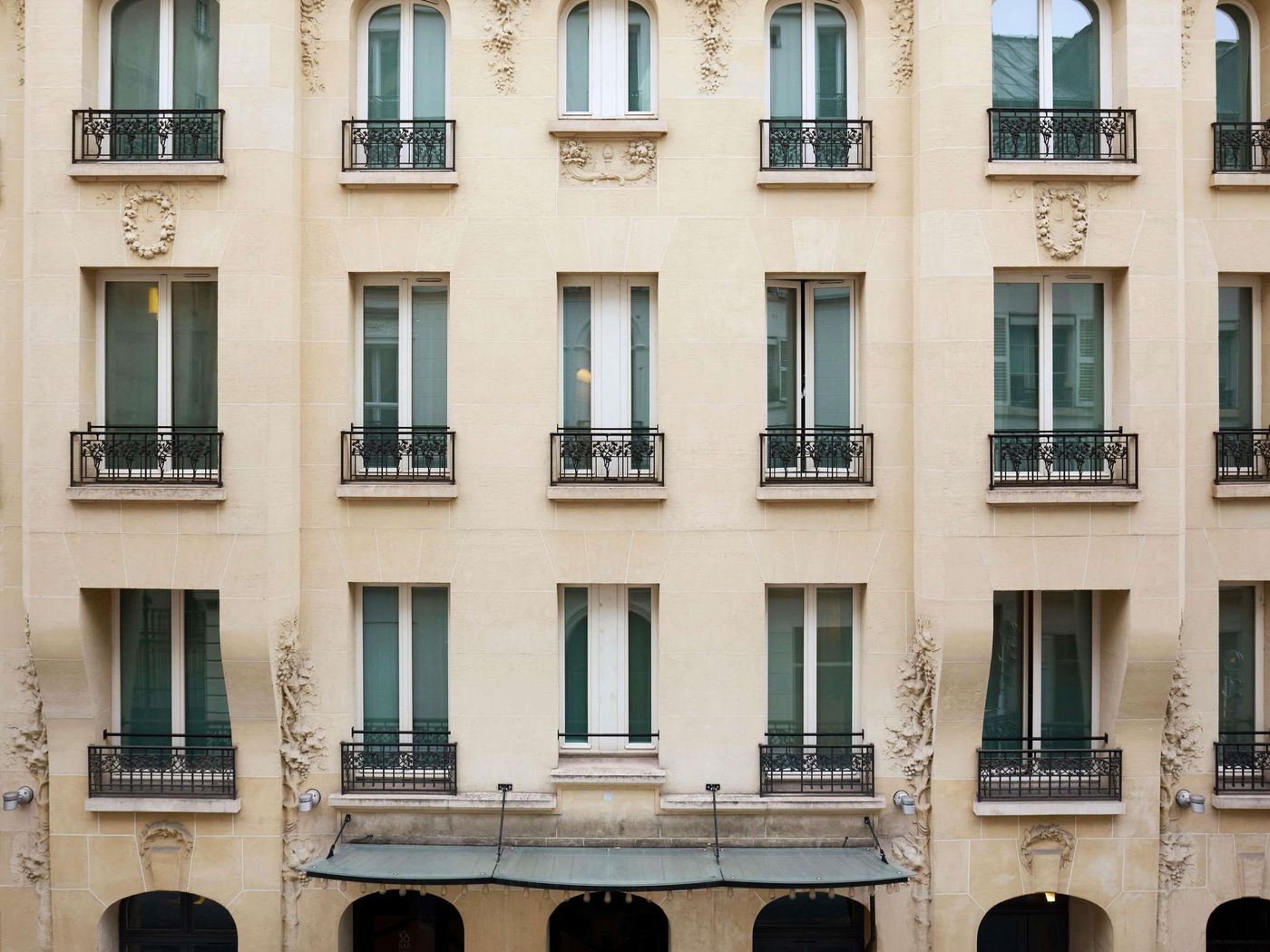 Hotel-l-Echiquier-Opera-Paris---MGallery-General-view-26