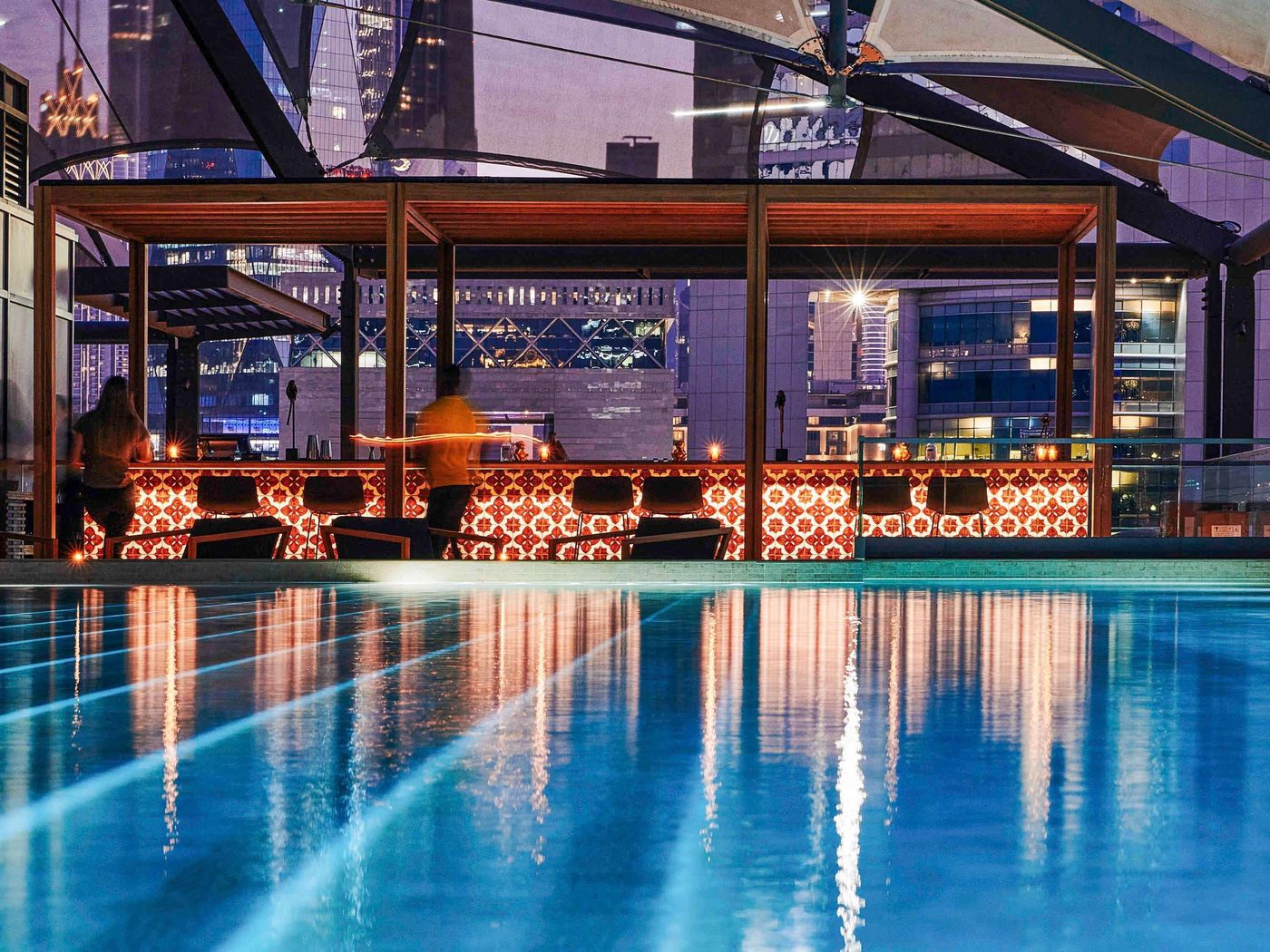 25hours-Hotel-Dubai-One-Central-Pool-2