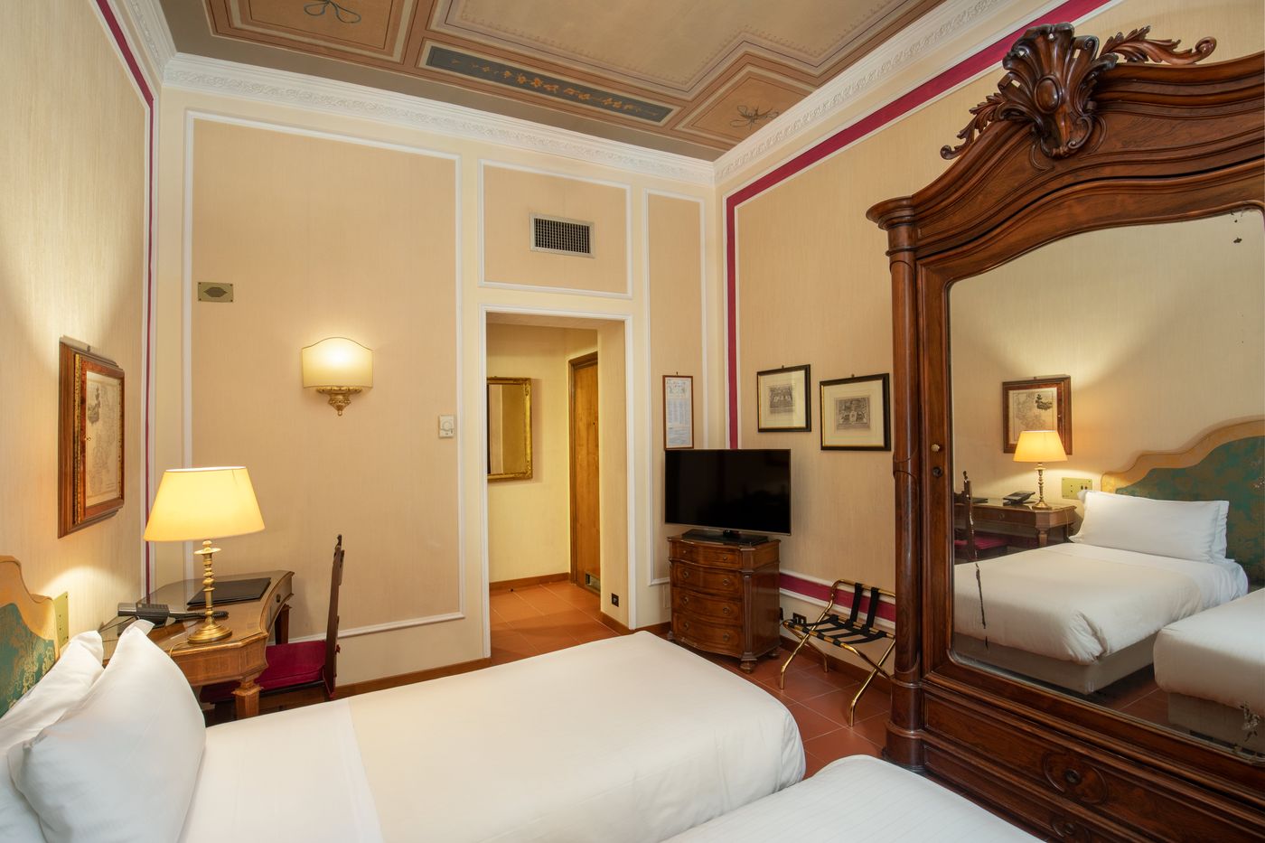 Hotel-Canada--BW-Premier-Collection-Room-21