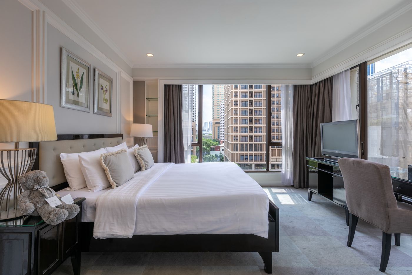 Cape-House-Langsuan-Room-20