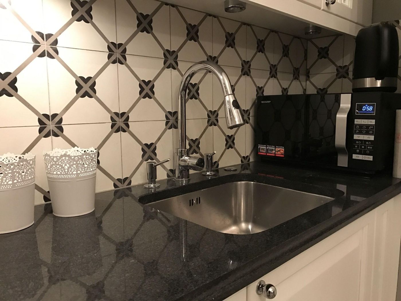 7-Koron-Apartments-Room-8