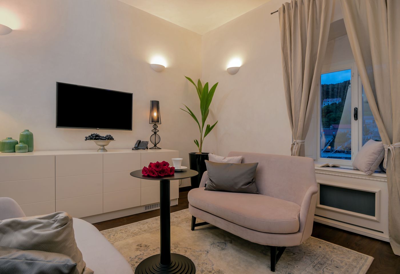 Puteus Palace Heritage hotel-Croatia-Pucisca-Room-9