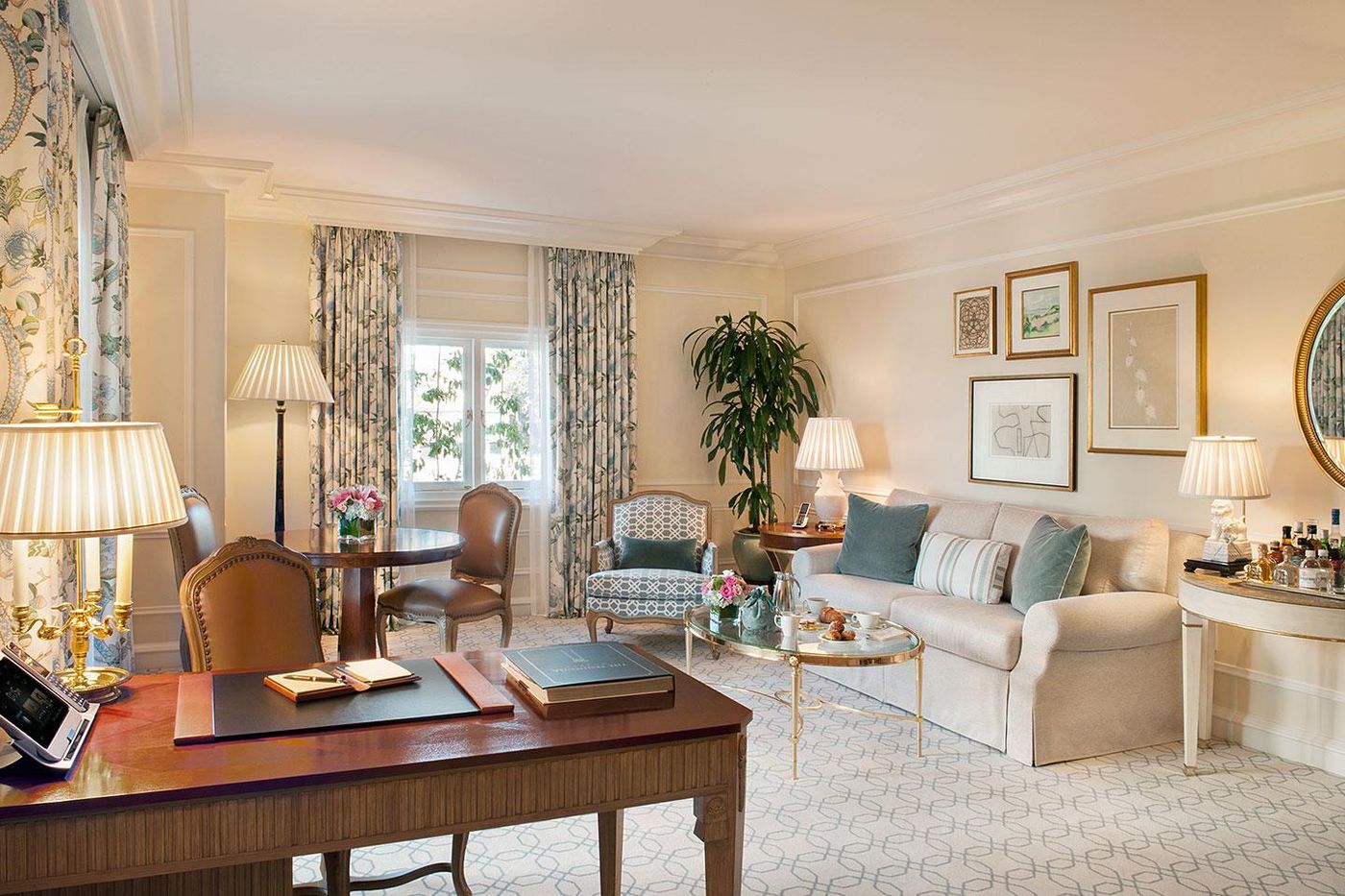 The-Peninsula-Hotel-Beverly-Hills-Room-10