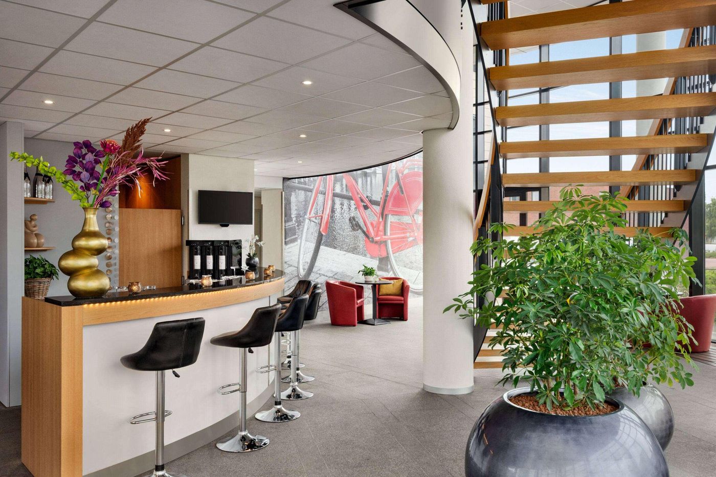 Amedia-Amsterdam-Airport-Trademark-by-Wyndham-Bar-7