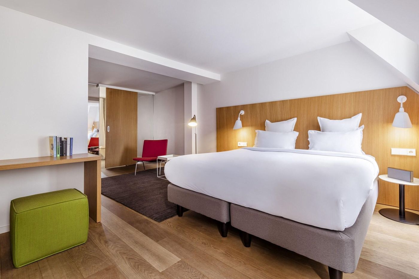 9hotel-Republique-Room-19